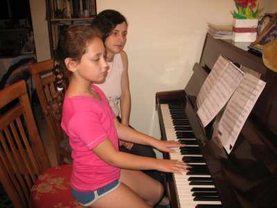 מוסיקה ונגינה - פסנתר וקלידים | שיעורי פסנתר, אורגנית 