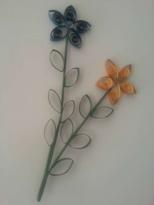 יצירה פרחים מראה פרזול עשוי מקרטון