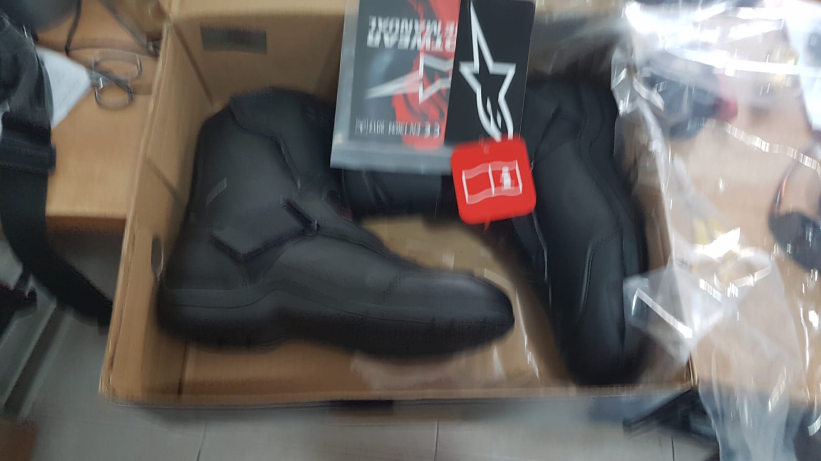 תמונה 2 ,מגפי רכיבה  Alpinestars אביזרים דו גלגלי אביזרי לבוש ומיגון