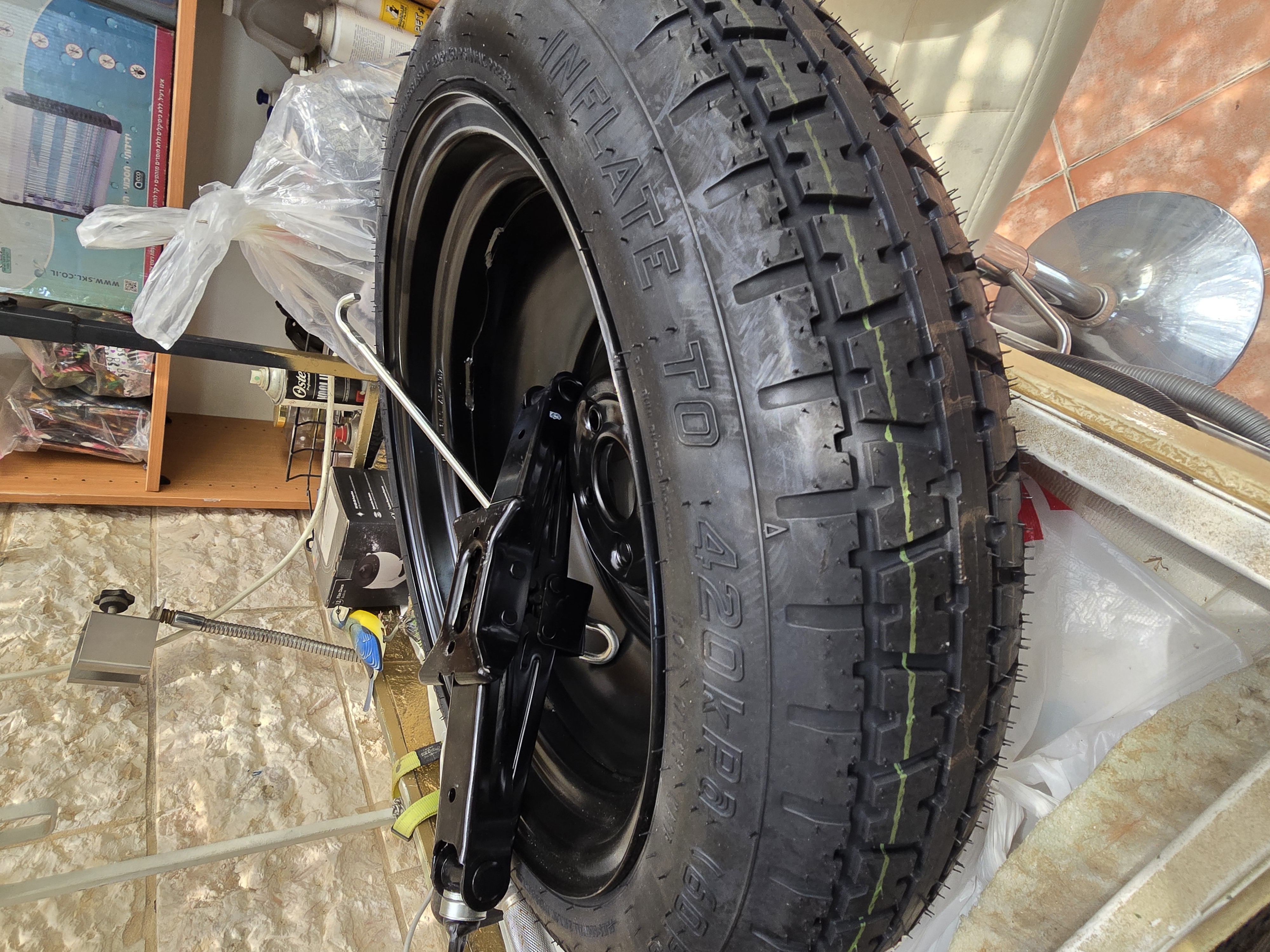 תמונה 2 ,גלגל חדש לרכב יאריס טויוטה  אביזרים 4x4 צמיגים וג`אנטים