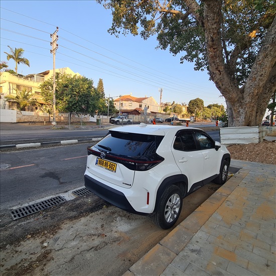 תמונה 2 ,טויוטה יאריס הייבריד יד 1 2022 19000 ק"מ