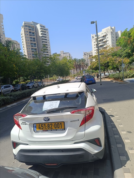 תמונה 2 ,טויוטה C-HR יד 1 2018 29000 ק"מ