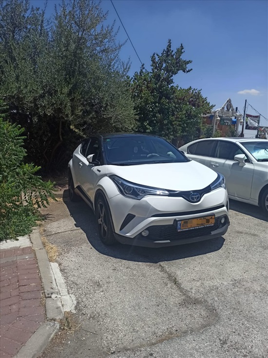 תמונה 1 ,טויוטה C-HR יד 2 2019 81000 ק"מ