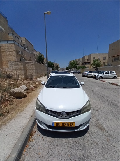 תמונה 1 ,אם. ג'י / MG
 350 יד 1 2015 102000 ק"מ