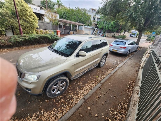 תמונה 3 ,ג'יפ / Jeep
 ג'יפ / Jeep
 יד 3 2011 112000 ק"מ