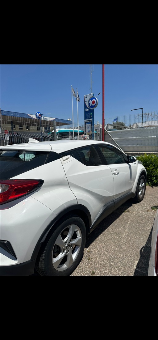 תמונה 2 ,טויוטה C-HR יד 2 2018 80 ק"מ