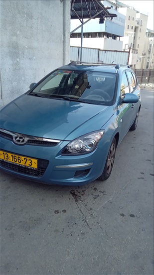 תמונה 1 ,יונדאי i30 CW יד 3 2010 192000 ק"מ