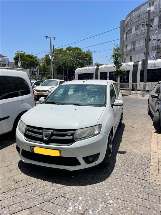 תמונה 2 ,דאצ'יה
 סנדרו Stepway
 יד 1 2017 0 ק"מ