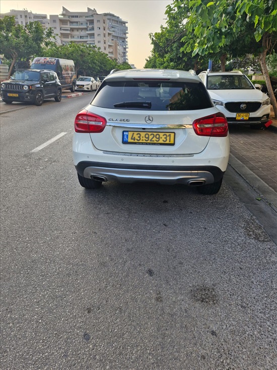 תמונה 2 ,מרצדס GLA
 יד 3 2014 110000 ק"מ