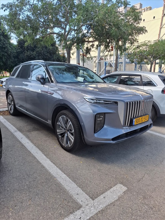 תמונה 2 ,הונגצ`י / HONGQI E-HS9 יד 1 2024 6000 ק"מ