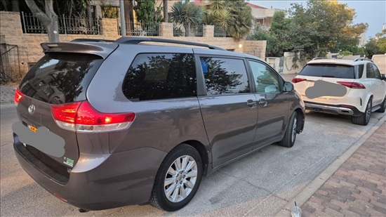 תמונה 1 ,טויוטה סיינה יד 3 2013 180000 ק"מ