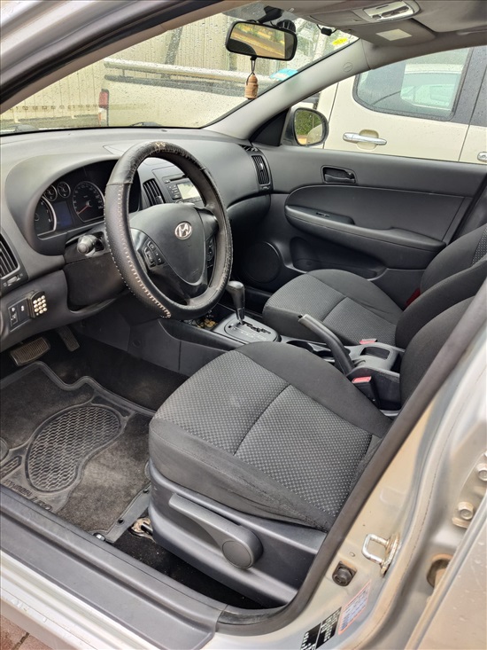 תמונה 4 ,יונדאי i30 CW יד 3 2011 270000 ק"מ