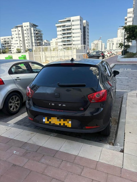 תמונה 4 ,סיאט איביזה יד 7 2011 188000 ק"מ