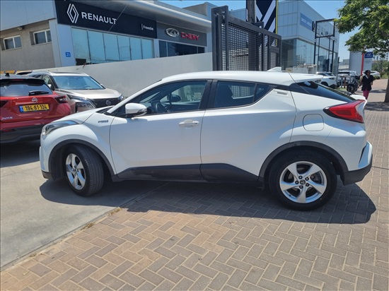 תמונה 2 ,טויוטה C-HR יד 2 2017 55400 ק"מ