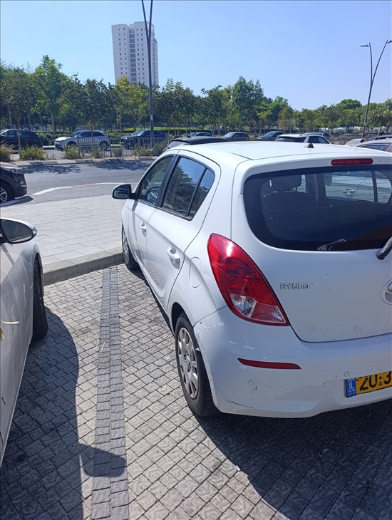 תמונה 3 ,יונדאי i20 יד 5 2014 127000 ק"מ