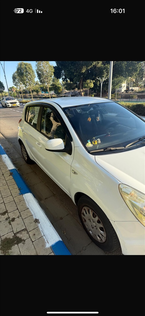 תמונה 4 ,יונדאי i20 יד 4 2010 187000 ק"מ