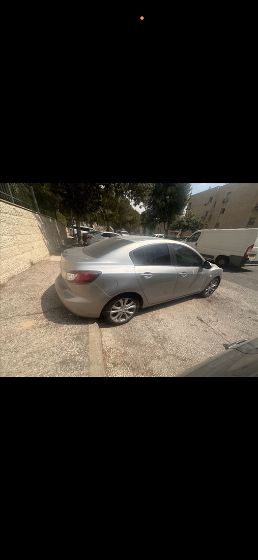 תמונה 2 ,מאזדה 3 יד 3 2011 142 ק"מ