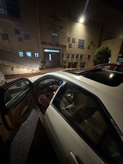 תמונה 1 ,קאדילק CTS יד 3 2010 127000 ק"מ