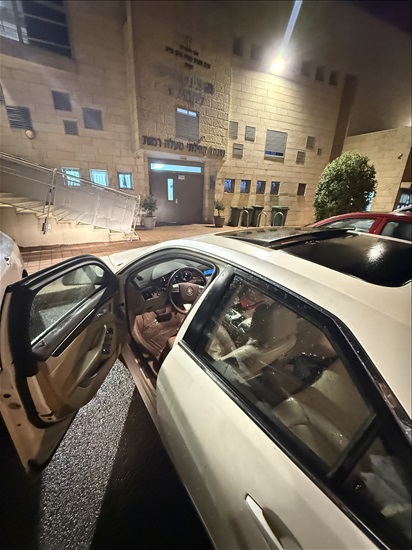 תמונה 3 ,קאדילק CTS יד 3 2010 127000 ק"מ