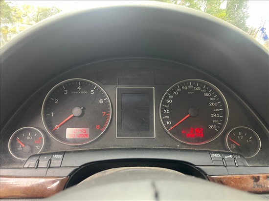 תמונה 4 ,אאודי A4 יד 3 2006 356000 ק"מ