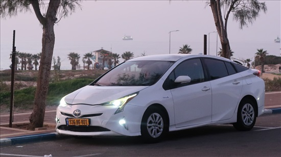 תמונה 5 ,טויוטה פריוס יד 3 2018 273600 ק"מ