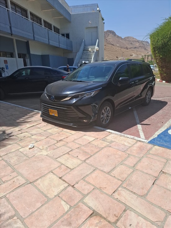 תמונה 1 ,טויוטה סיינה יד 3 2022 103000 ק"מ