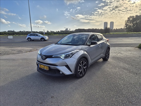 תמונה 2 ,טויוטה C-HR יד 2 2017 92000 ק"מ