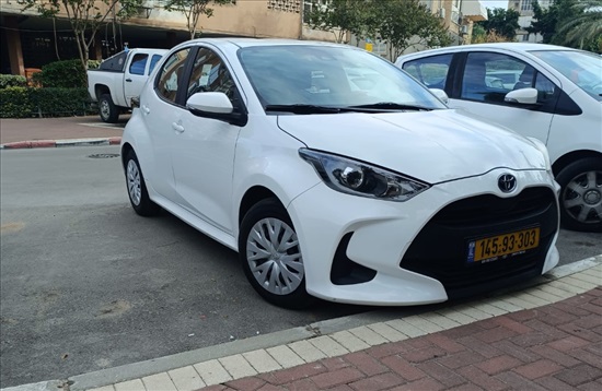 תמונה 4 ,טויוטה יאריס הייבריד יד 2 2022 94000 ק"מ