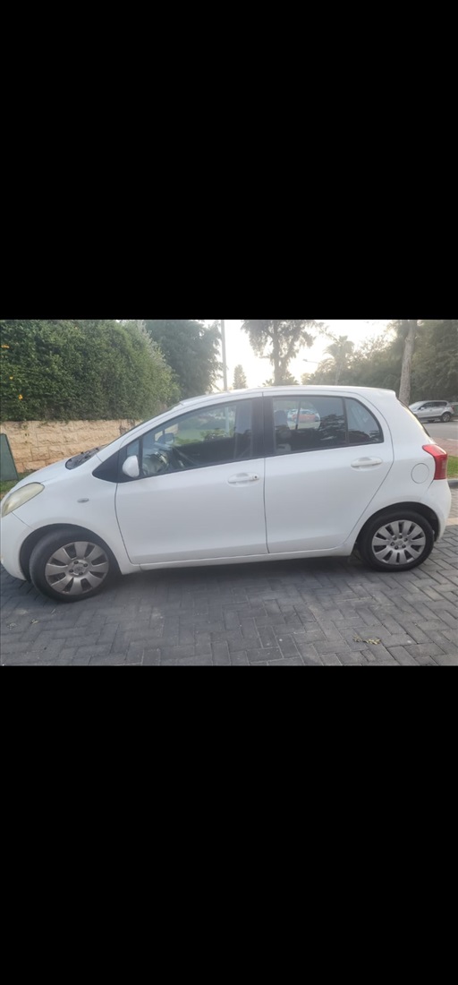תמונה 6 ,טויוטה יאריס יד 2 2009 200000 ק"מ