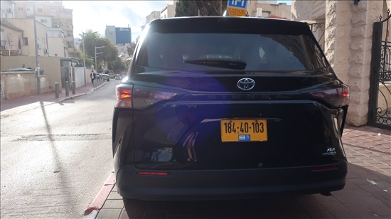 תמונה 4 ,טויוטה סיינה יד 1 2023 66000 ק"מ