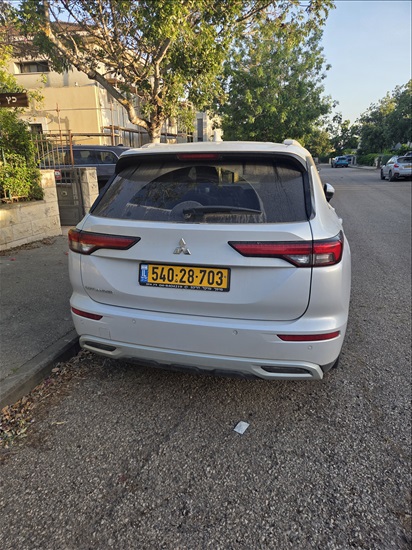 תמונה 2 ,מיצובישי אאוטלנדר יד 1 2023 60000 ק"מ