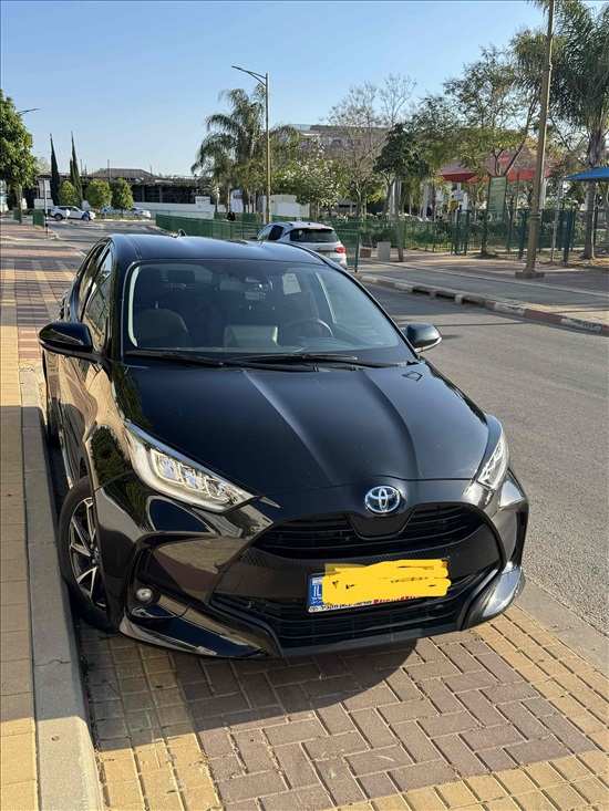 תמונה 4 ,טויוטה יאריס יד 1 2022 42000 ק"מ