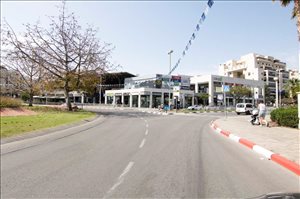 פנטהאוז למכירה 6 חדרים בפתח תקווה מיקום ליד הקניון בגימל 