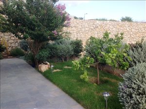 מגרש למגורים למכירה 7 חדרים באדמית אדמית וילה מרהיבה באדמית ממוקמת בראש ההר 