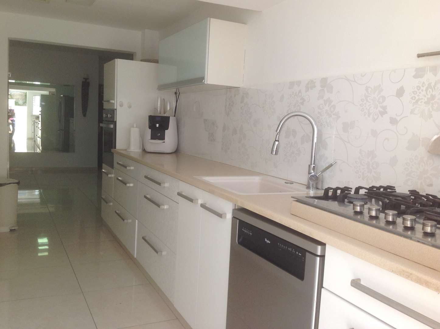 דירת גן למכירה 7 חדרים בנשר נוף מלא לים 