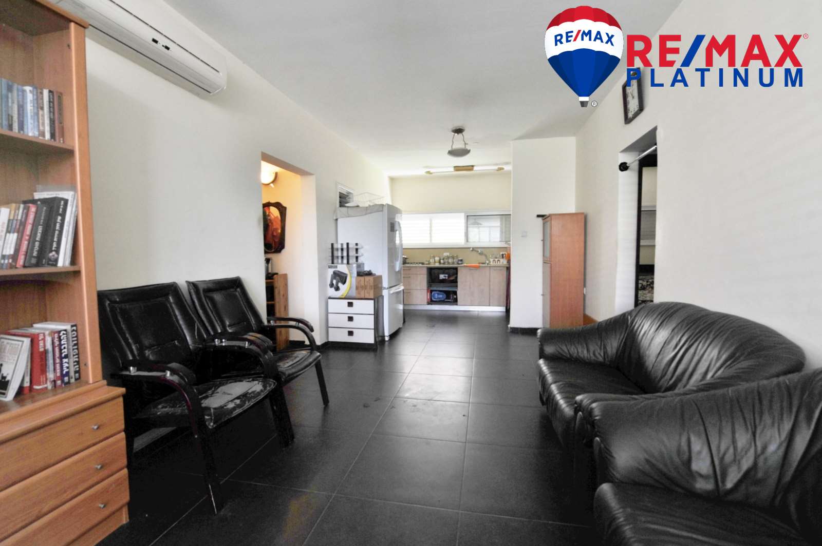 דירה למכירה 3 חדרים בקרית אונו החבצלת 