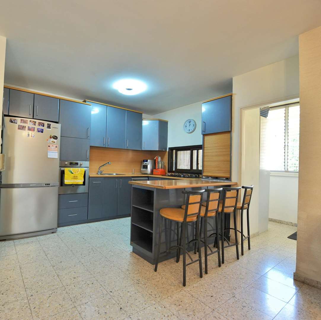 דירה למכירה 4 חדרים ביהוד מונוסון ויצמן 