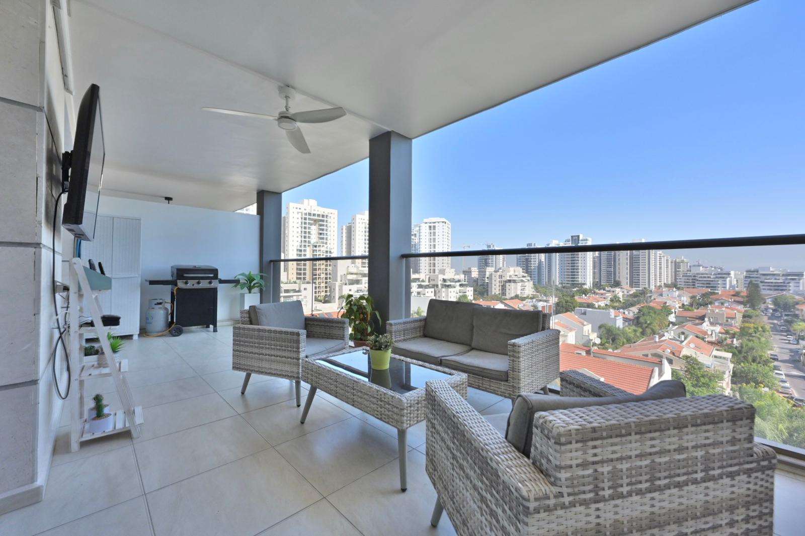 דירה למכירה 5 חדרים בקרית אונו האגוז 