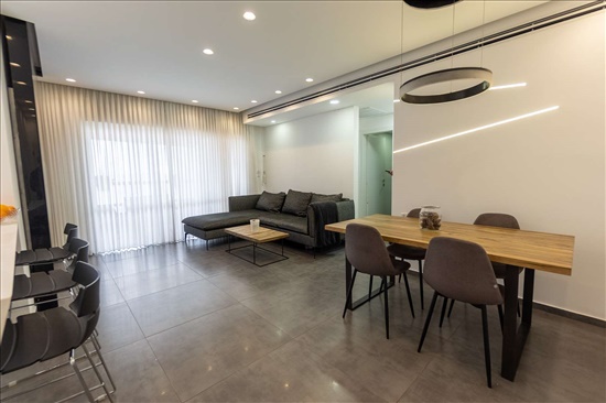 דירה למכירה 3.5 חדרים ברחובות מרכז מוטה גור
