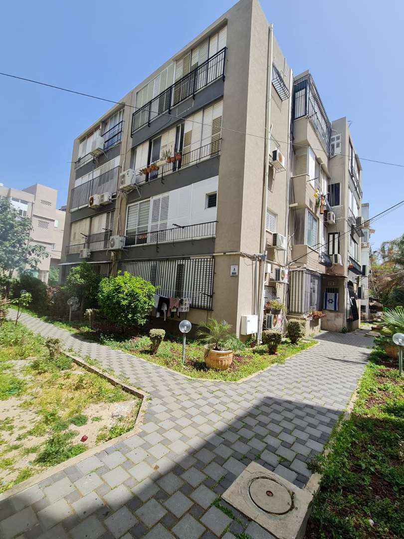 דירה למכירה 2 חדרים בבת ים בלפור 