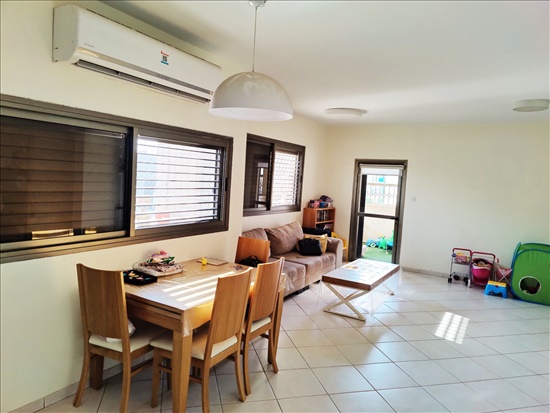 דירה למכירה 4 חדרים בפתח תקווה ביהח השרון בן יהודה