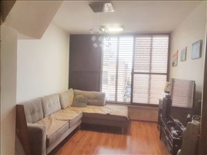 דירת גג למכירה 4 חדרים בחולון לוחמי הנגב 