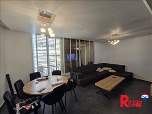 טריפלקס למכירה 4 חדרים בבת ים האצ״ל 12 
