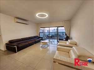 דירה למכירה 5 חדרים בבת ים הנרקיס 2 