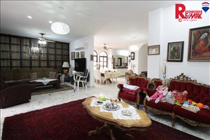 קוטג למכירה 7 חדרים בחולון בר כוכבא 19 