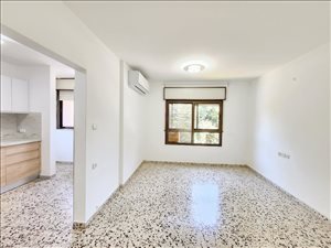 דירה למכירה 2.5 חדרים במעלות תרשיחא ירושלים 71 