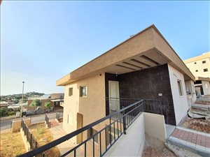 דו משפחתי למכירה 4 חדרים בכפר ורדים גולדן וילאג' כפר ורדים 