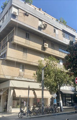 דירה למכירה 3 חדרים בתל אביב יפו אזור ככר המדינה אריה עקיבא 