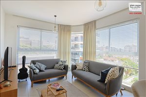 דירה למכירה 4 חדרים ברמת גן הבילויים איינשטיין 