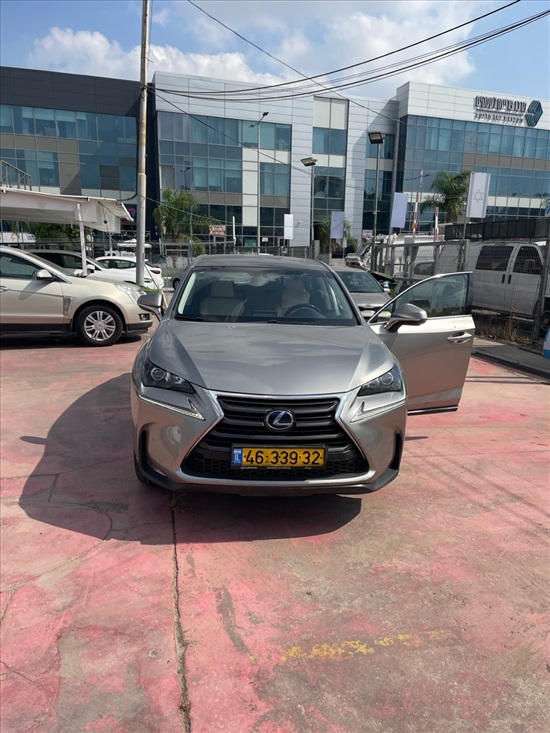 תמונה 4 ,לקסוס NX יד 2 2015 97000 ק"מ